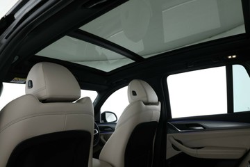 https://vehicle-cdn.autoleague.cloud/30351_61037981_36.jpg