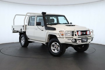 https://vehicle-cdn.autoleague.cloud/30351_61038082_1.jpg