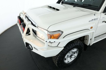 https://vehicle-cdn.autoleague.cloud/30351_61038082_10.jpg
