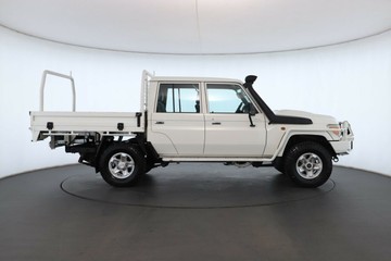 https://vehicle-cdn.autoleague.cloud/30351_61038082_3.jpg