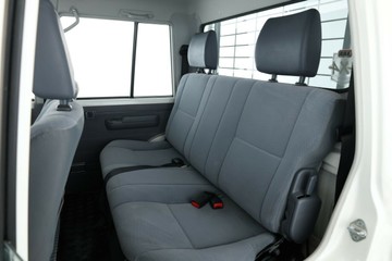 https://vehicle-cdn.autoleague.cloud/30351_61038082_32.jpg