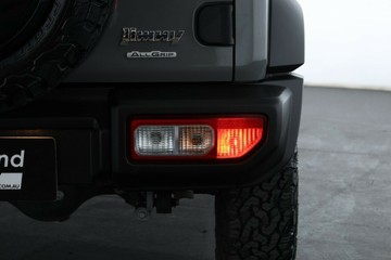 https://vehicle-cdn.autoleague.cloud/30351_61038150_15.jpg