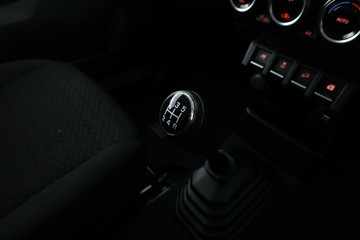 https://vehicle-cdn.autoleague.cloud/30351_61038150_26.jpg