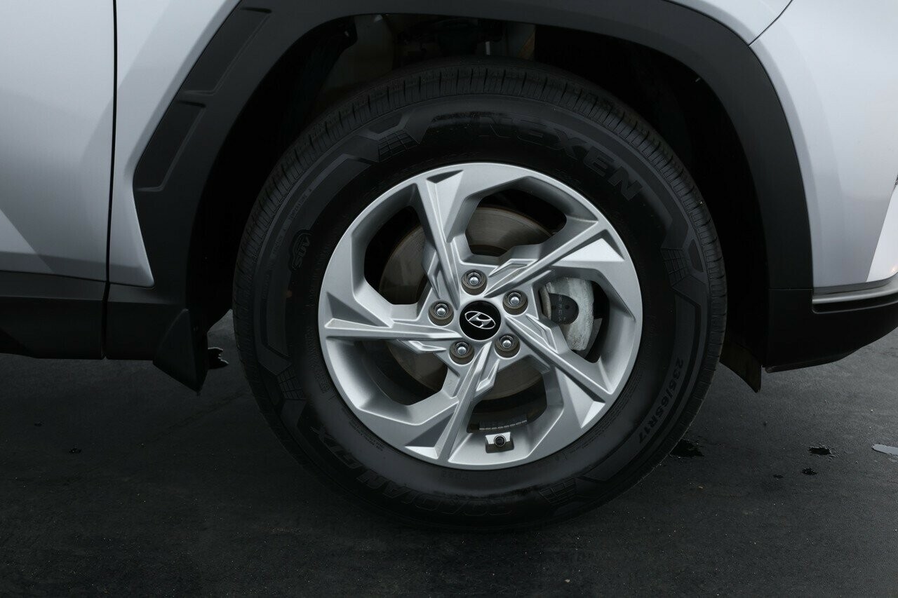 Hyundai Tucson image 3