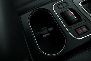 https://vehicle-cdn.autoleague.cloud/30351_61038233_20.jpg
