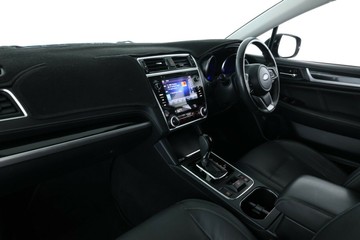 https://vehicle-cdn.autoleague.cloud/30351_61038233_23.jpg