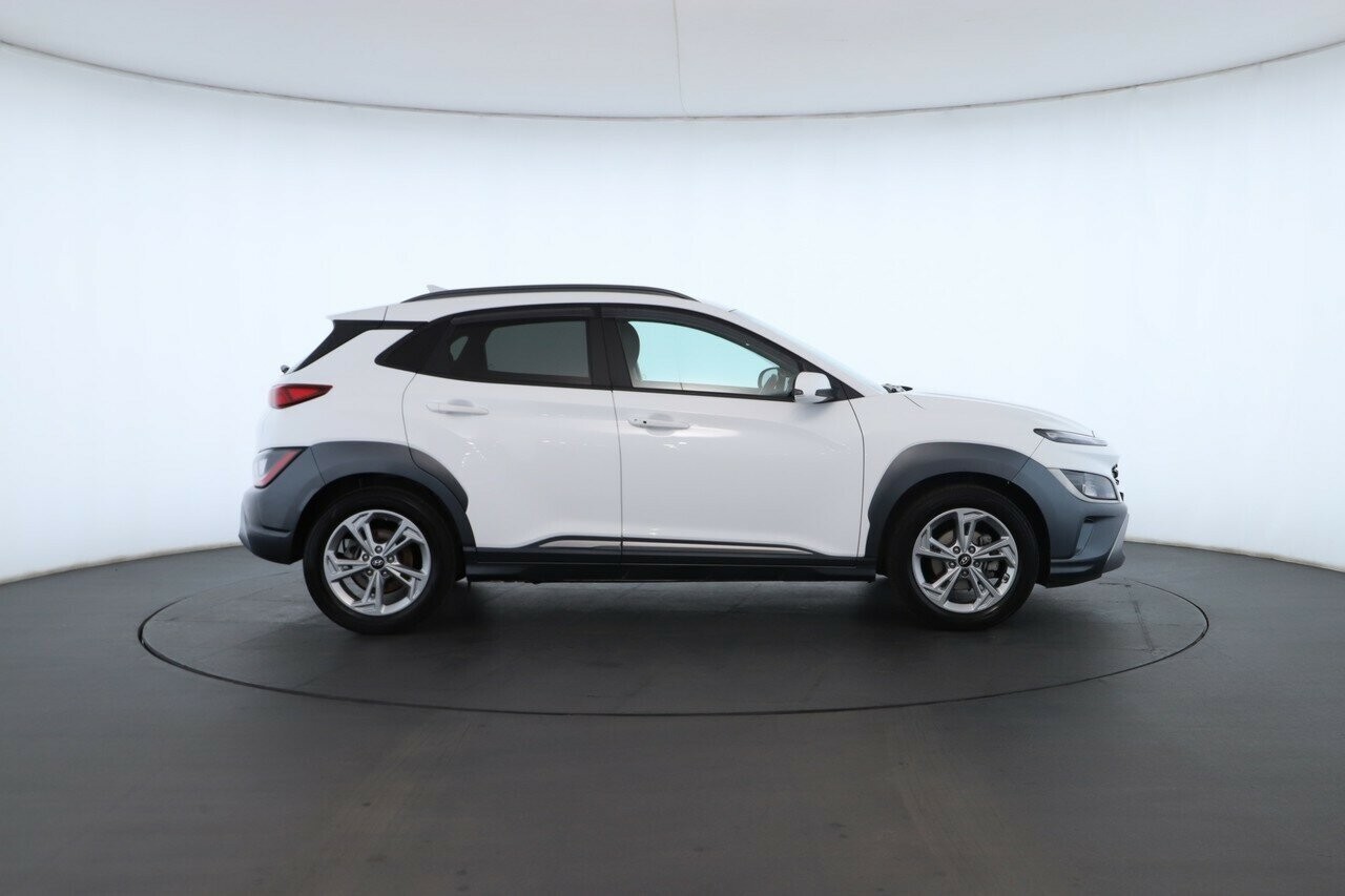 Hyundai Kona image 2