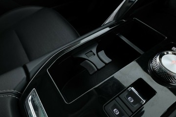 https://vehicle-cdn.autoleague.cloud/30351_61038246_26.jpg