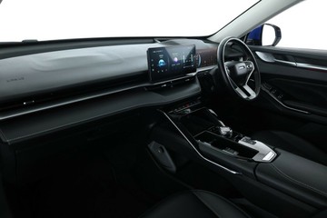 https://vehicle-cdn.autoleague.cloud/30351_61038246_29.jpg