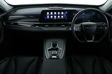 https://vehicle-cdn.autoleague.cloud/30351_61038314_35.jpg