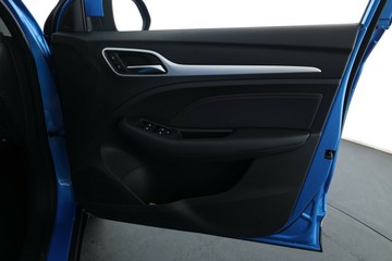 https://vehicle-cdn.autoleague.cloud/30351_61038406_10.jpg