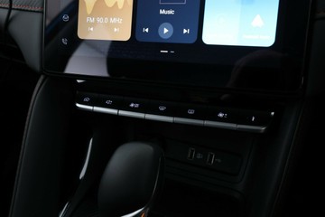 https://vehicle-cdn.autoleague.cloud/30351_61038406_17.jpg