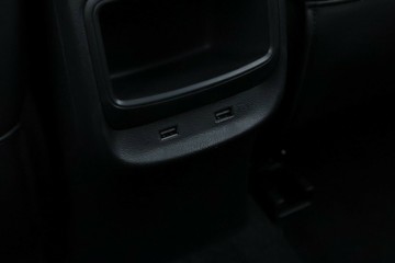 https://vehicle-cdn.autoleague.cloud/30351_61038409_35.jpg
