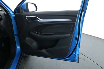 https://vehicle-cdn.autoleague.cloud/30351_61038411_17.jpg