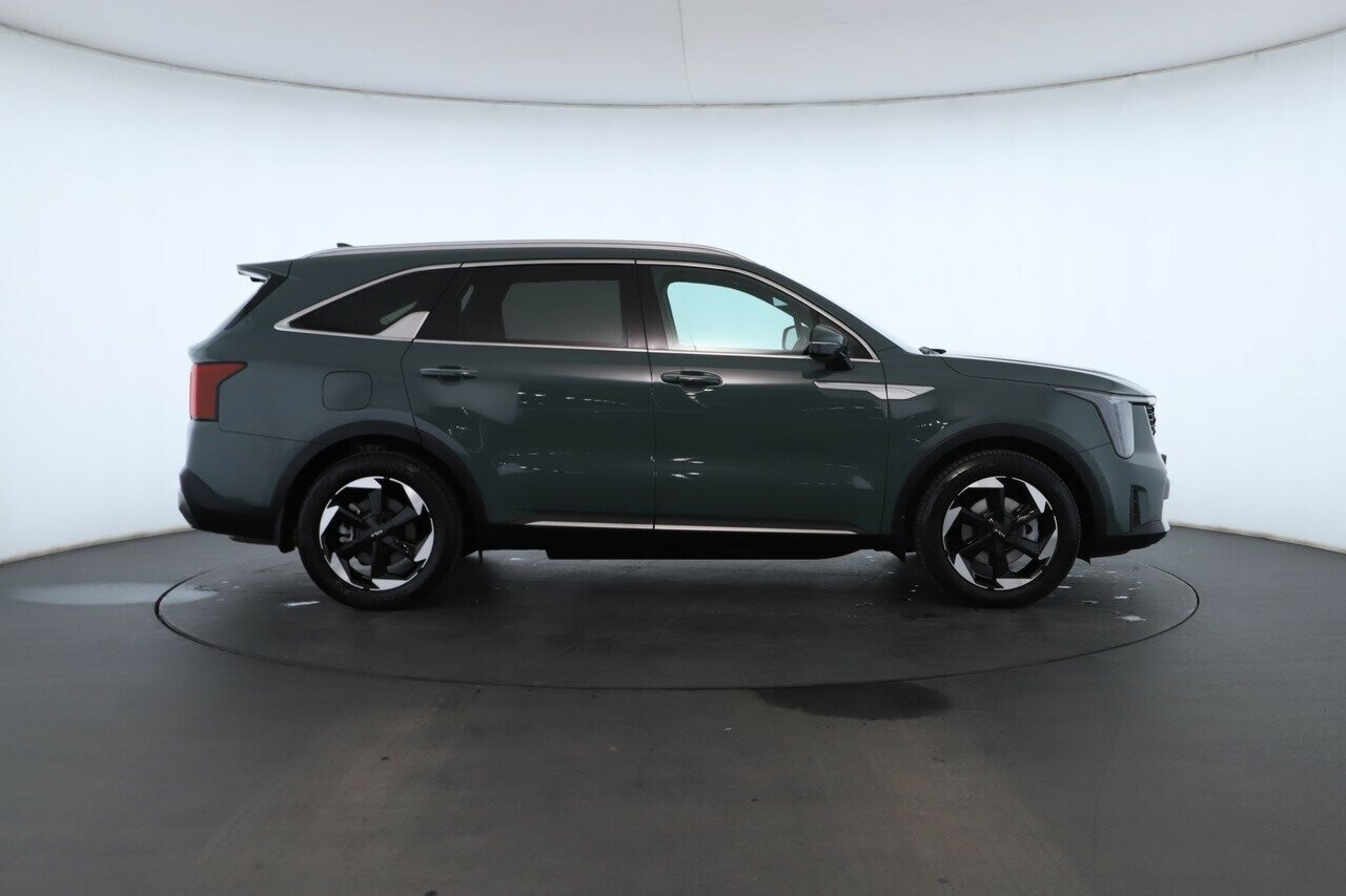 Kia Sorento image 2