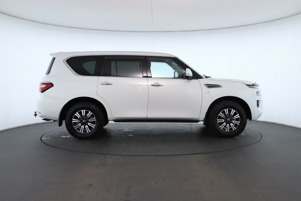 Nissan Patrol image 2