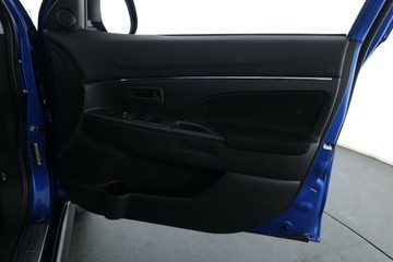 https://vehicle-cdn.autoleague.cloud/30351_61038508_18.jpg