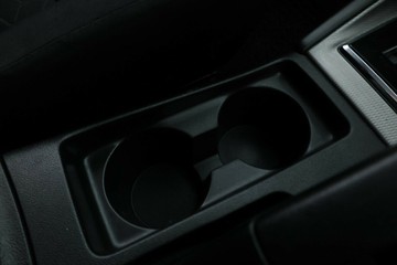 https://vehicle-cdn.autoleague.cloud/30351_61038508_28.jpg