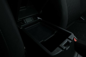 https://vehicle-cdn.autoleague.cloud/30351_61038508_29.jpg