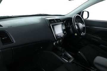 https://vehicle-cdn.autoleague.cloud/30351_61038508_31.jpg