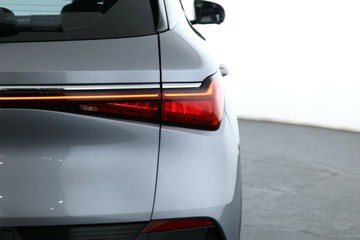https://vehicle-cdn.autoleague.cloud/30351_61038576_13.jpg