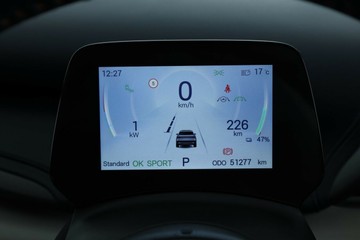 https://vehicle-cdn.autoleague.cloud/30351_61038576_19.jpg