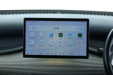 https://vehicle-cdn.autoleague.cloud/30351_61038576_22.jpg