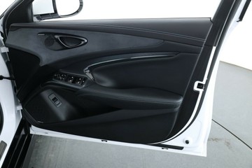 https://vehicle-cdn.autoleague.cloud/30351_61038692_13.jpg