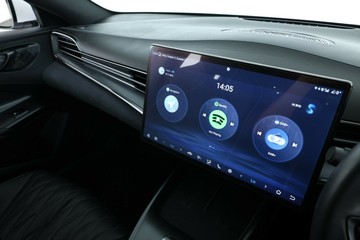 https://vehicle-cdn.autoleague.cloud/30351_61038692_16.jpg