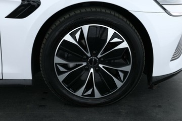 https://vehicle-cdn.autoleague.cloud/30351_61038692_2.jpg