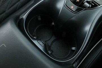 https://vehicle-cdn.autoleague.cloud/30351_61038692_24.jpg