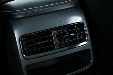 https://vehicle-cdn.autoleague.cloud/30351_61038692_30.jpg