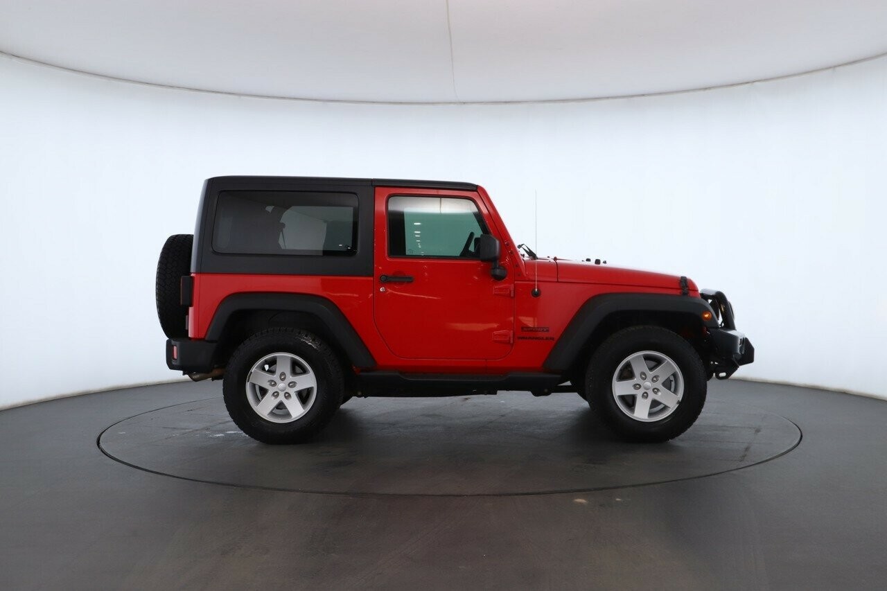 Jeep Wrangler image 2