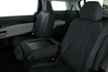 https://vehicle-cdn.autoleague.cloud/30351_61038720_30.jpg