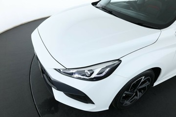 https://vehicle-cdn.autoleague.cloud/30351_61038812_10.jpg