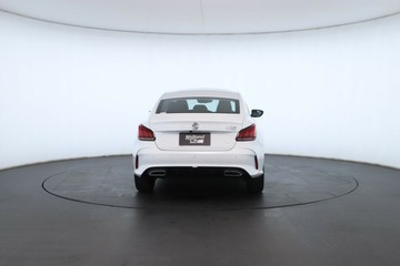 https://vehicle-cdn.autoleague.cloud/30351_61038812_14.jpg