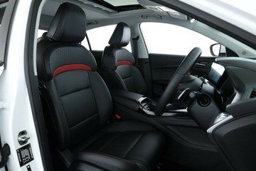 https://vehicle-cdn.autoleague.cloud/30351_61038812_19.jpg