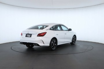 https://vehicle-cdn.autoleague.cloud/30351_61038815_16.jpg