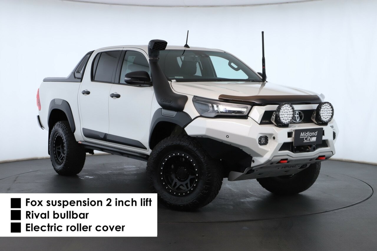 Toyota Hilux image 1