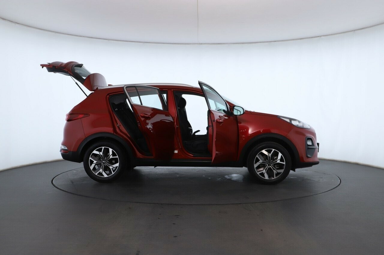 Kia Sportage image 2