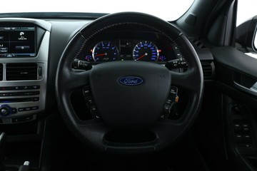https://vehicle-cdn.autoleague.cloud/30351_61038872_17.jpg