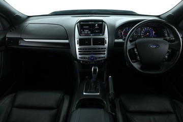 https://vehicle-cdn.autoleague.cloud/30351_61038872_30.jpg