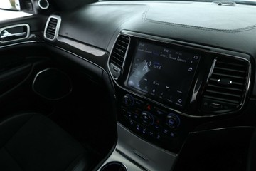 https://vehicle-cdn.autoleague.cloud/30351_61038902_23.jpg