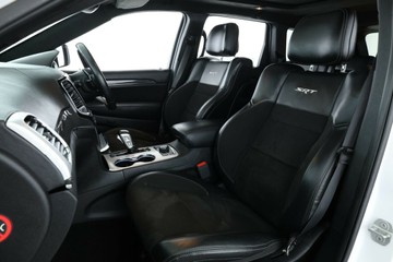 https://vehicle-cdn.autoleague.cloud/30351_61038902_33.jpg