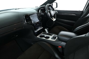 https://vehicle-cdn.autoleague.cloud/30351_61038902_34.jpg