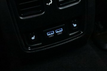 https://vehicle-cdn.autoleague.cloud/30351_61038902_37.jpg