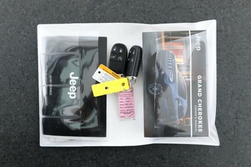 https://vehicle-cdn.autoleague.cloud/30351_61038902_39.jpg