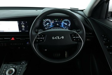 https://vehicle-cdn.autoleague.cloud/30351_61038935_22.jpg