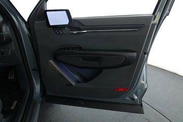 https://vehicle-cdn.autoleague.cloud/30351_61039059_18.jpg