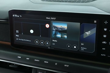 https://vehicle-cdn.autoleague.cloud/30351_61039059_24.jpg